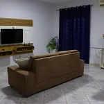 Casa Confortavel E Muito Bem Localizada!